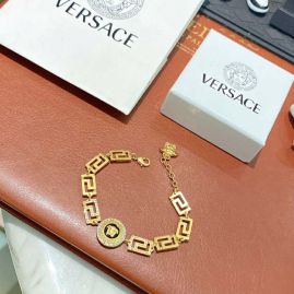 Picture of Versace Bracelet _SKUVersacebracelet12cly1616725